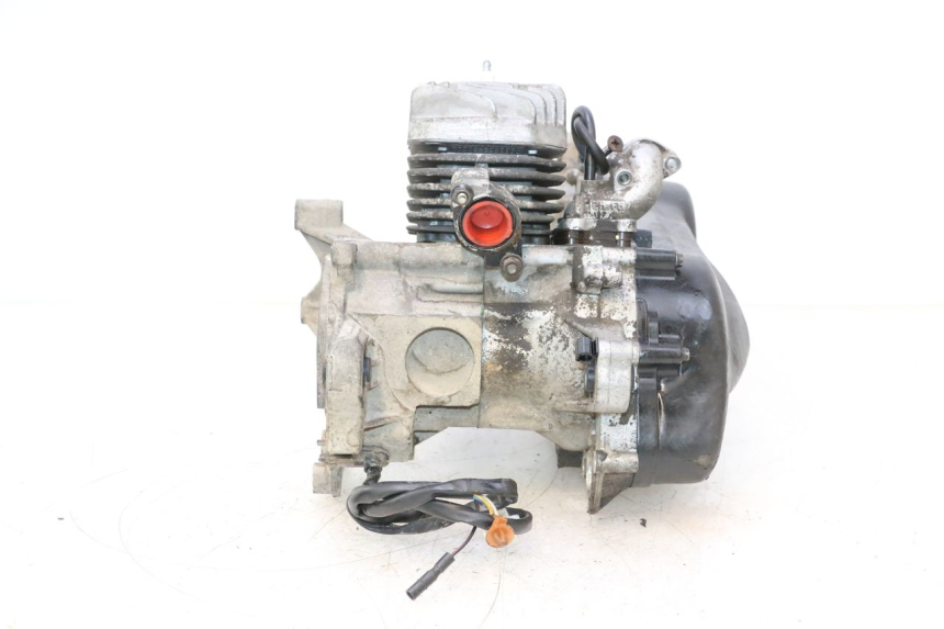 photo de ENGINE PEUGEOT TKR TREKKER FURIOUS 50 (2005 - 2014) - Detailed visual inspection