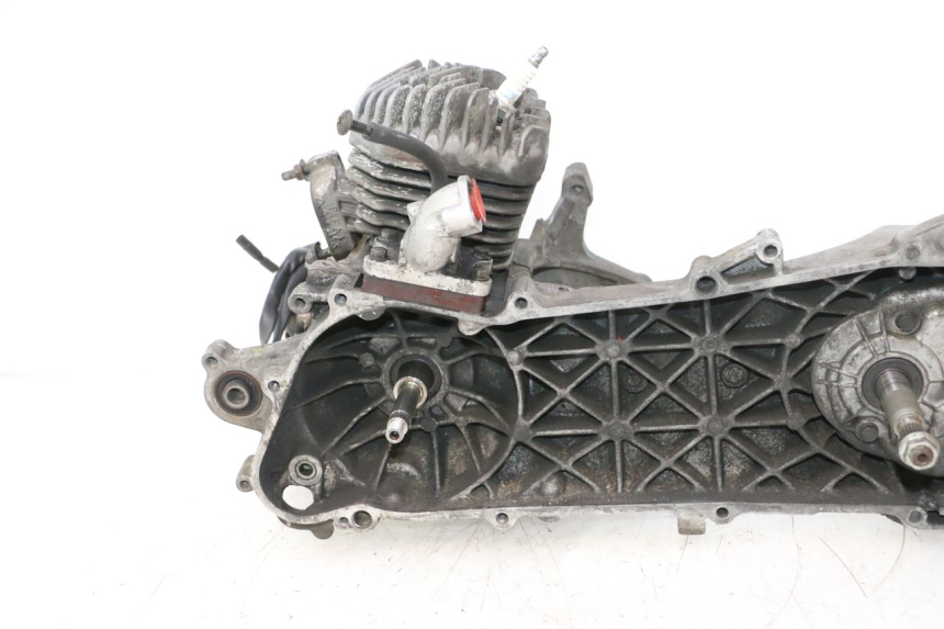 photo de ENGINE PEUGEOT TREKKER TKR 50 (2005 - 2014) - Component detail