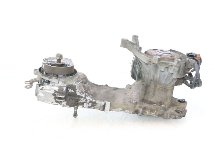 photo de ENGINE PEUGEOT TREKKER TKR 50 (2005 - 2014) - Surface and material condition