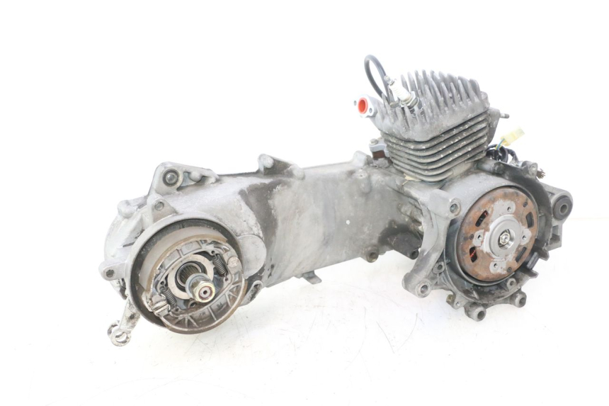 photo de ENGINE PEUGEOT TREKKER 50 (1995 - 2004) - High-resolution close-up
