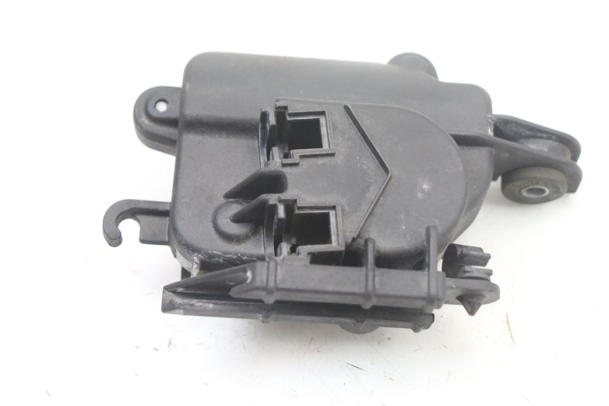 photo de EXHAUST VALVE ENGINE BMW S RR ABS S1000RR 1000 (2015 - 2018) - Zoom on usage condition