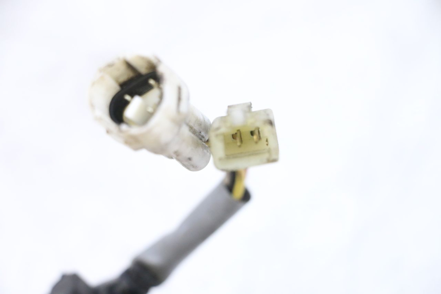 photo de EXHAUST VALVE ENGINE SUZUKI GSXR GSX-R 1000 (2003 - 2004) - Surface and material condition