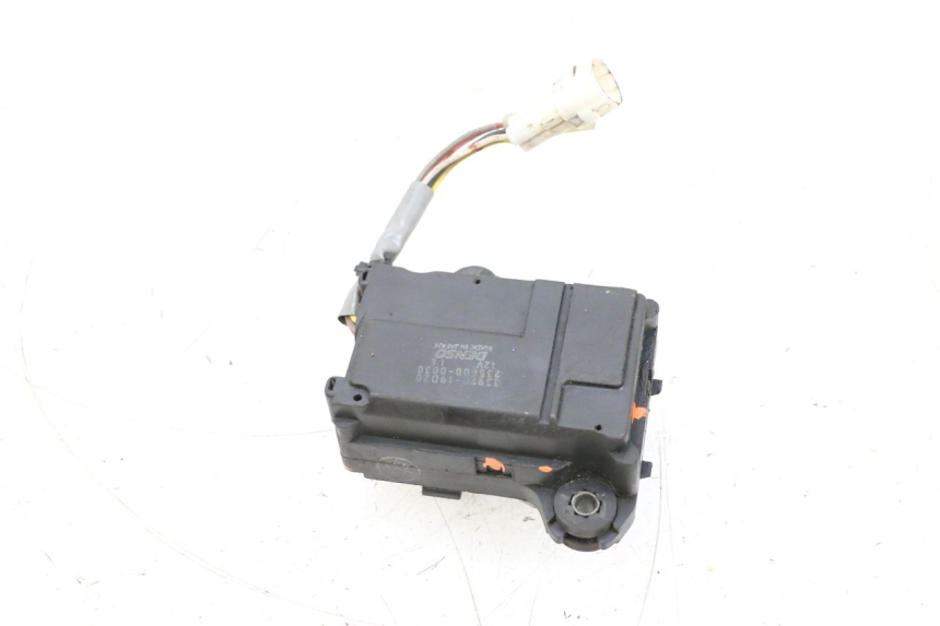 photo de EXHAUST VALVE ENGINE SUZUKI GSXR GSX-R 1000 (2003 - 2004) - Markings and original references