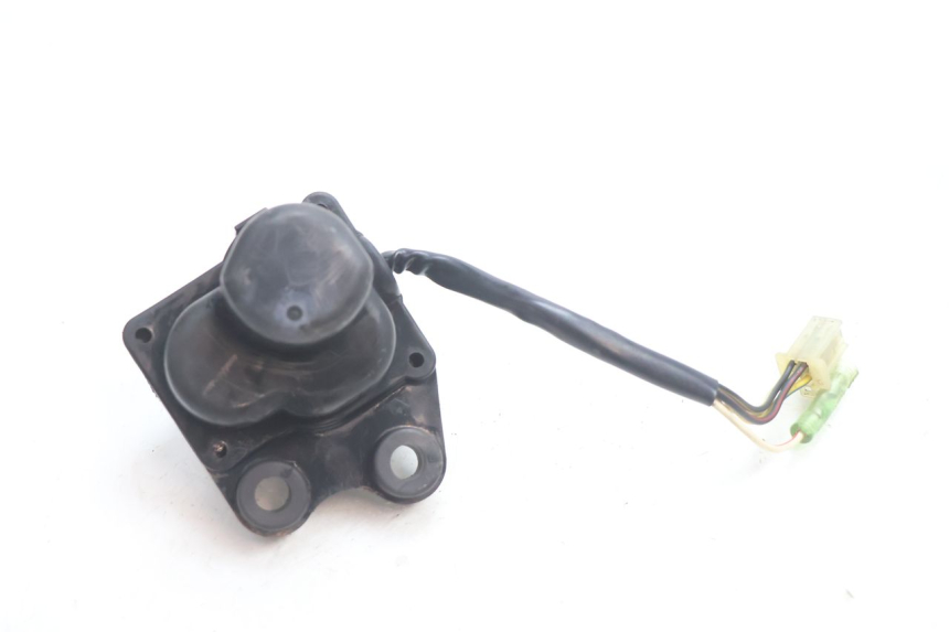 photo de EXHAUST VALVE ENGINE YAMAHA YZF R GENESIS 750 (1993 - 1998) - Alternative perspective