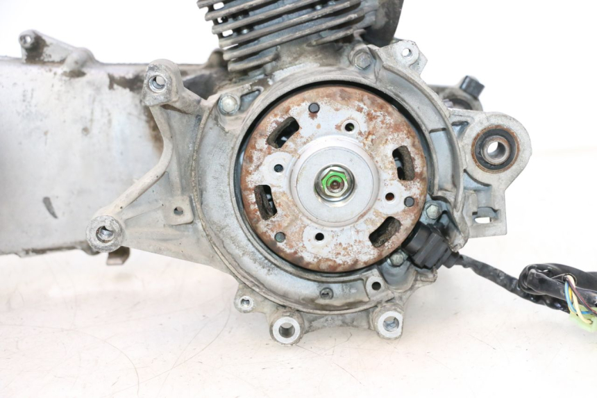 photo de ENGINE PEUGEOT VIVACITY 50 (2004 - 2009) - Detailed visual inspection
