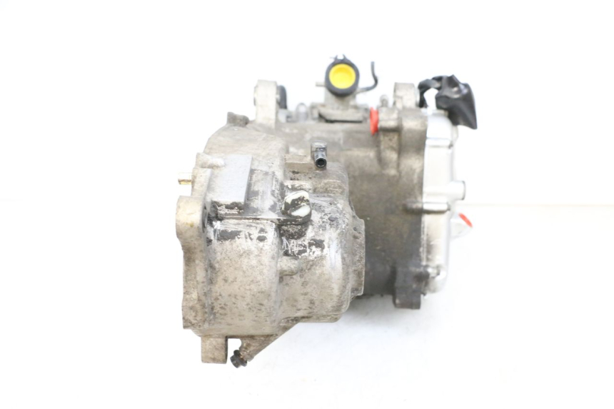 photo de ENGINE YAMAHA X-MAX XMAX 125 (2010 - 2013) - Fixing points details