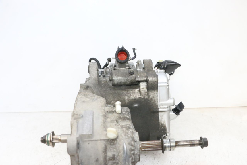 photo de ENGINE YAMAHA XMAX X-MAX 125 (2006 - 2009) - Surface and material condition