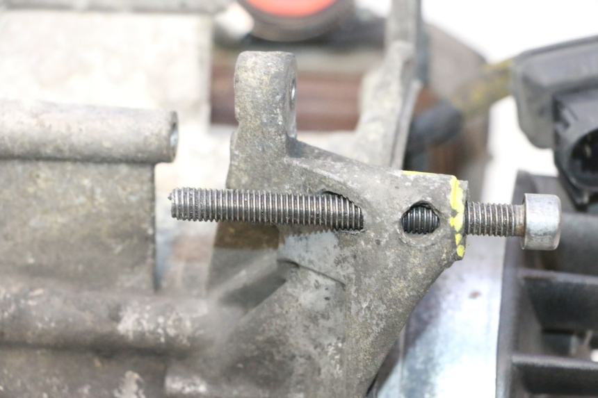 photo de ENGINE PIAGGIO X8 STREET 125 (2006 - 2007) - Alternative angle