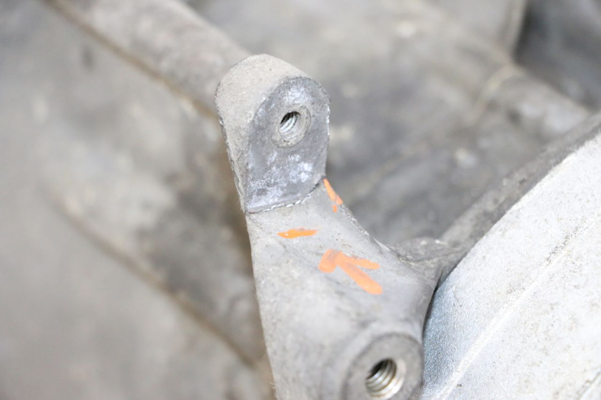 photo de ENGINE PIAGGIO X8 125 (2004 - 2007) - Fixing points details