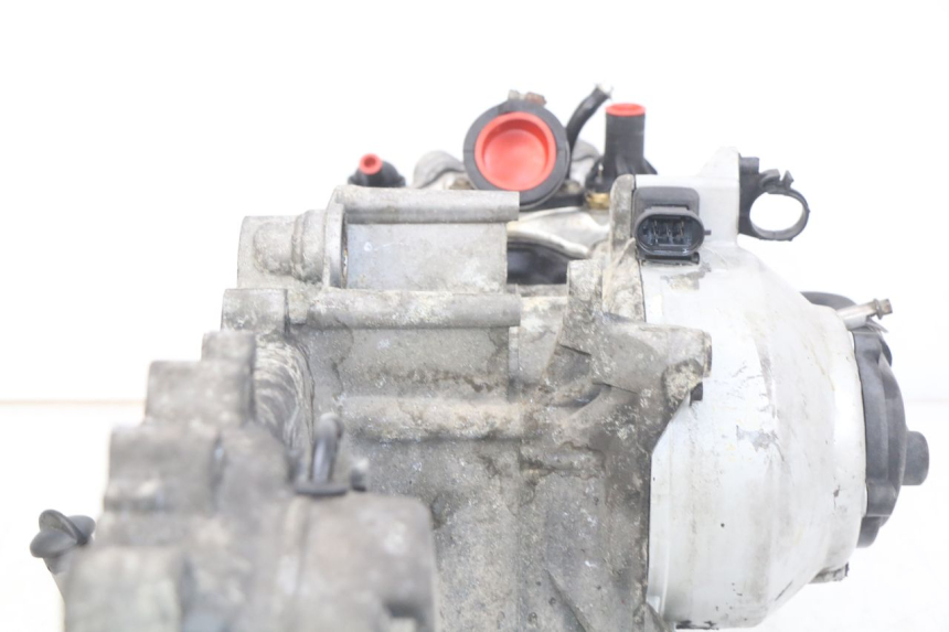 photo de ENGINE PIAGGIO X9 125 (2000 - 2003) - Fixing points details