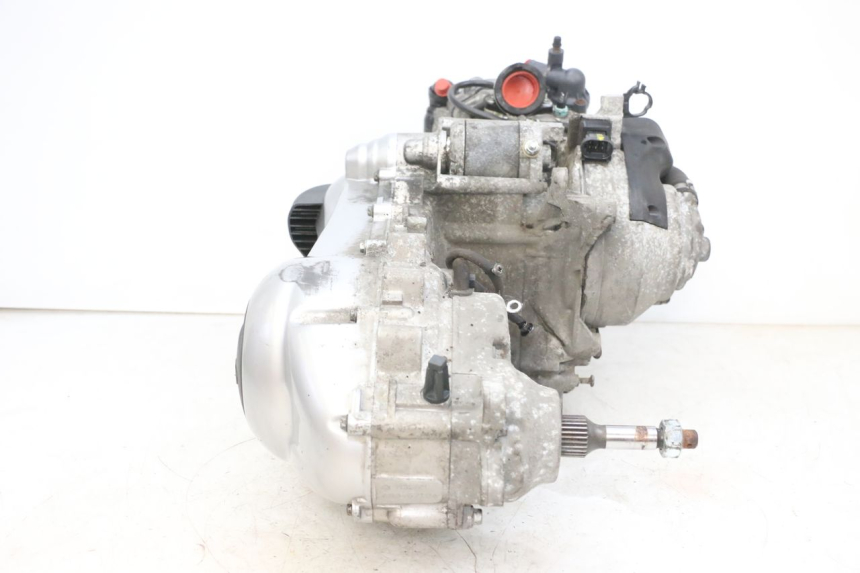 photo de ENGINE PIAGGIO XEVO - X EVO 125 (2007 - 2017) - Surface and material condition