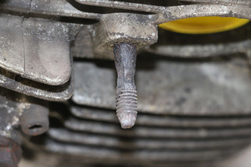 photo de ENGINE YAMAHA XVS DRAG STAR DRAGSTAR 650 (1997 - 2007) - Spare part profile view