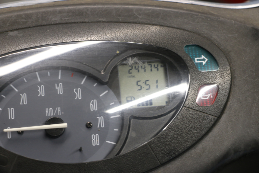 photo de ENGINE YAMAHA YN NEO'S 50 (1997 - 2004) - Alternative angle