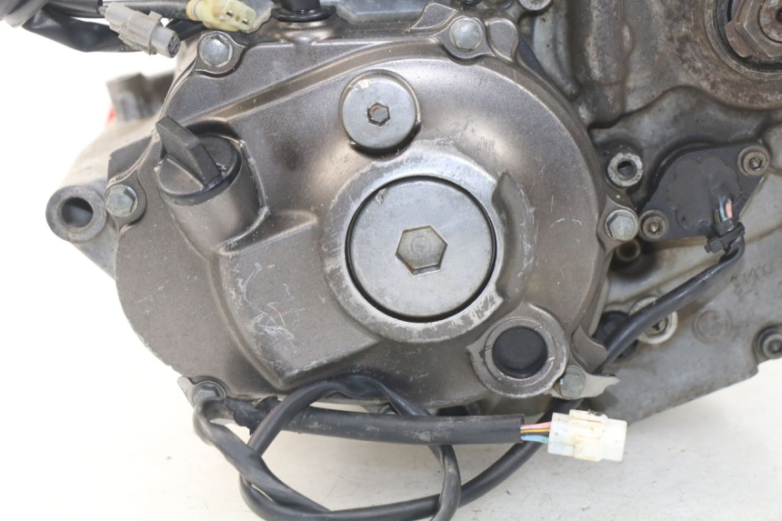photo de ENGINE YAMAHA YZ-F YZF 250 (2014 - 2018) - Alternative angle