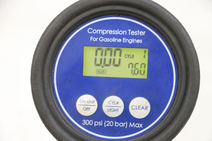 photo de ENGINE PIAGGIO ZIP 4T 50 (2018 - 2020) - Detailed visual inspection