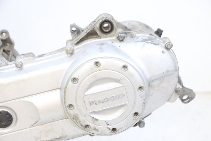 photo de ENGINE PIAGGIO ZIP 4T 50 (2018 - 2020) - Surface and material condition