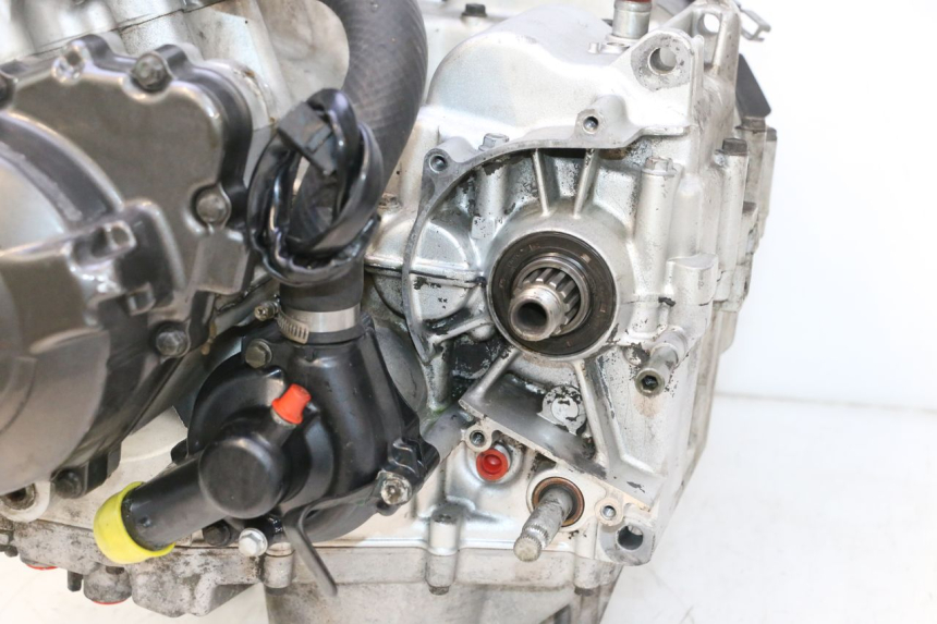 photo de ENGINE KAWASAKI ZX-6R ZX6R 600 (1995 - 1997) - Surface and material condition