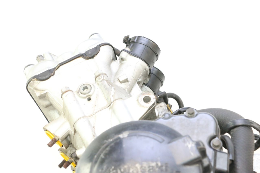 photo de ENGINE KAWASAKI ZX-6R ZX6R 600 (1995 - 1997) - Technical close-up