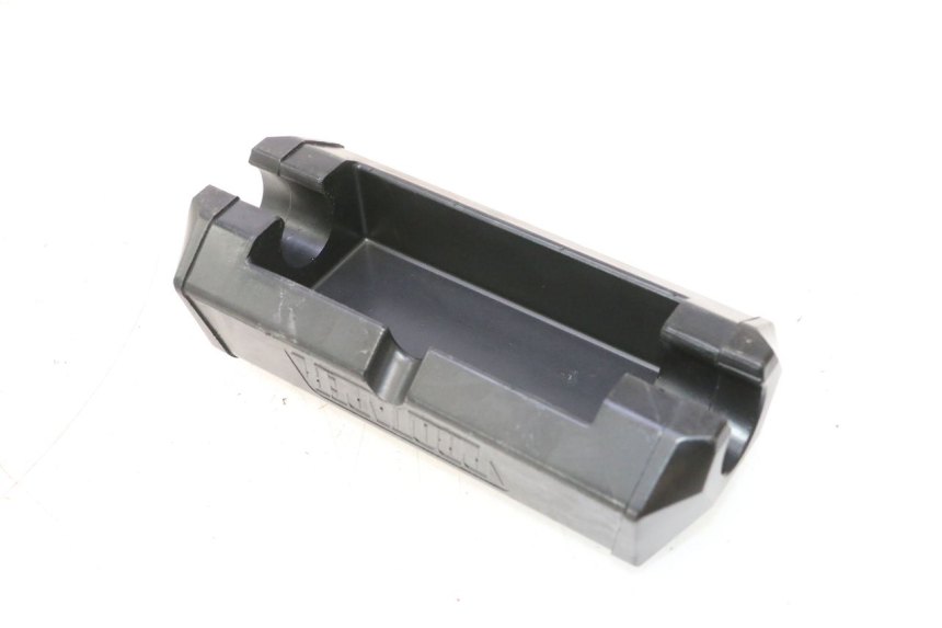 photo de BAR PAD HM HONDA CRM DERAPAGE RR 50 (2006 - 2017) - Alternative perspective