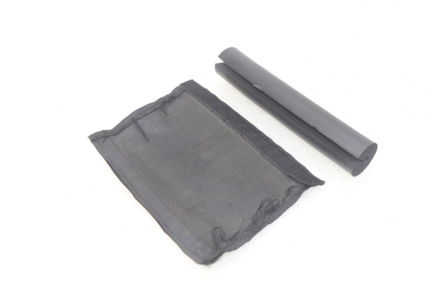 photo de HANDLEBAR FOAM KAWASAKI KLX 110 (2010 - 2022) - Technical close-up