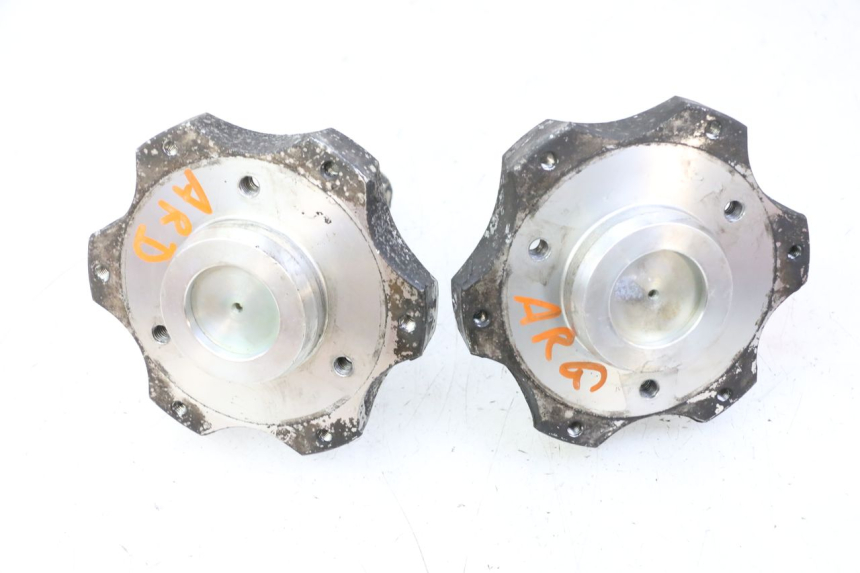 photo de REAR WHEEL HUB QUADRO 4 4D 350 (2015 - 2018) - Surface and material condition