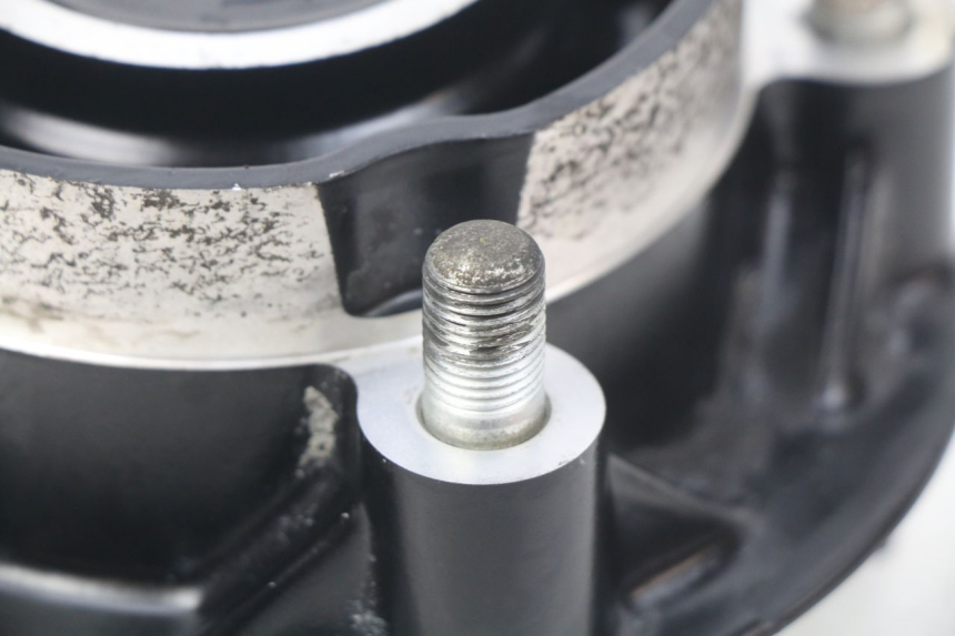 photo de REAR WHEEL HUB HONDA CBRF CBR-F PC41 600 (2011 - 2013) - Technical close-up