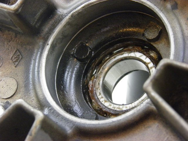 photo de REAR WHEEL HUB KAWASAKI ZEPHYR 550 (1991 - 1998) - Zoom on usage condition