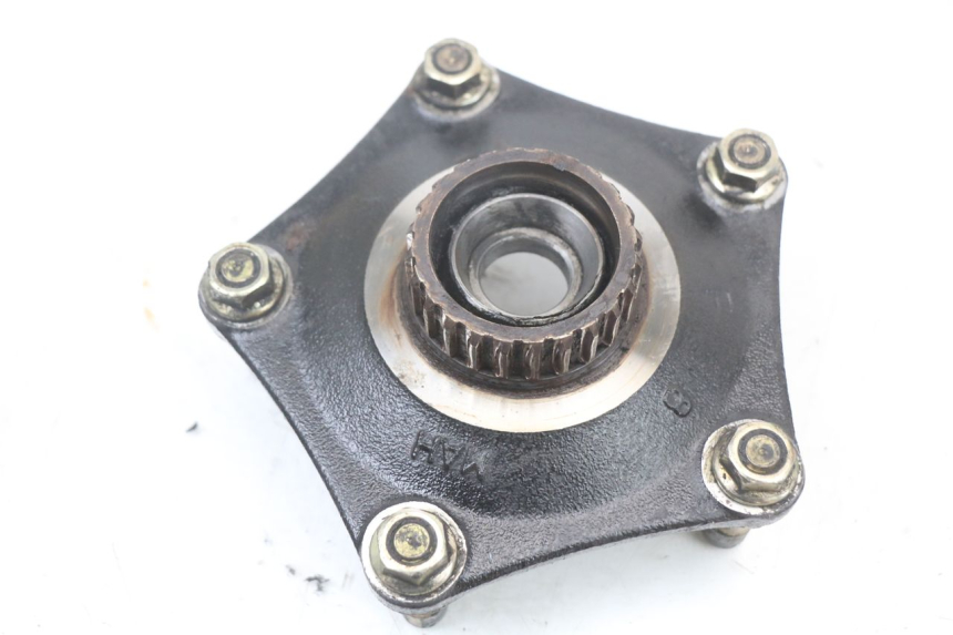 photo de REAR WHEEL HUB HONDA NTV DEAUVILLE 650 (1998 - 2001) - Fixing points details