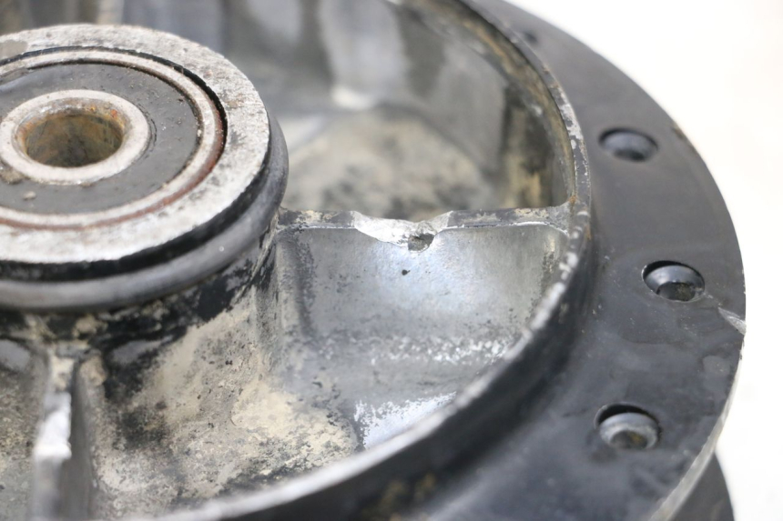 photo de REAR WHEEL HUB YAMAHA PW 80 (1983 - 2014) - Fixing points details