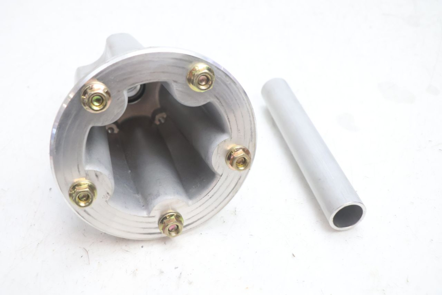 photo de REAR WHEEL HUB CAN-AM SPYDER RS 1000 (2008 - 2012) - Zoom on usage condition