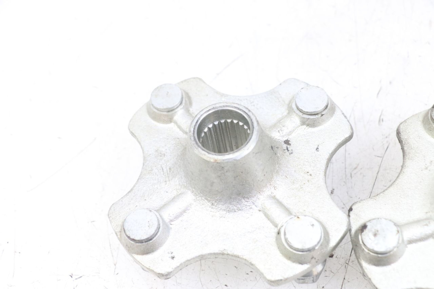 photo de REAR WHEEL HUB HYTRACK ST 170 (2020 - 2024) - Technical close-up