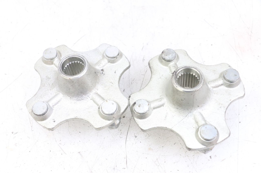 photo de REAR WHEEL HUB HYTRACK ST 170 (2020 - 2024) - Fixing points details