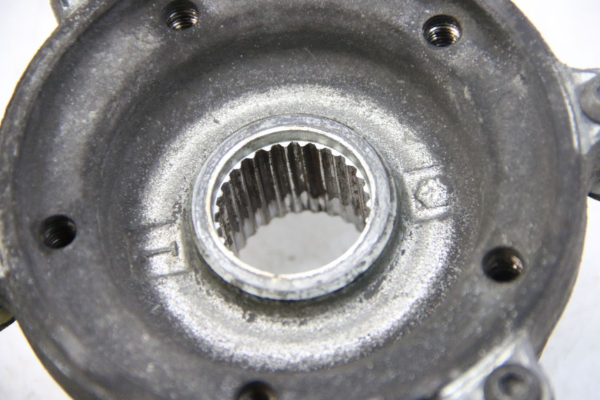 photo de REAR WHEEL HUB PIAGGIO VESPA GRANTURISMO 125 (2003 - 2007) - Zoom on usage condition