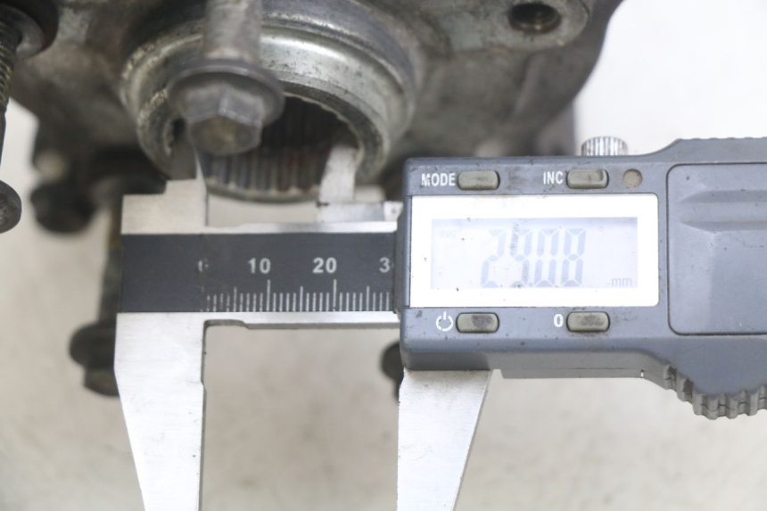 photo de REAR WHEEL HUB PIAGGIO X9 EVOLUTION 125 (2003 - 2007) - Component detail