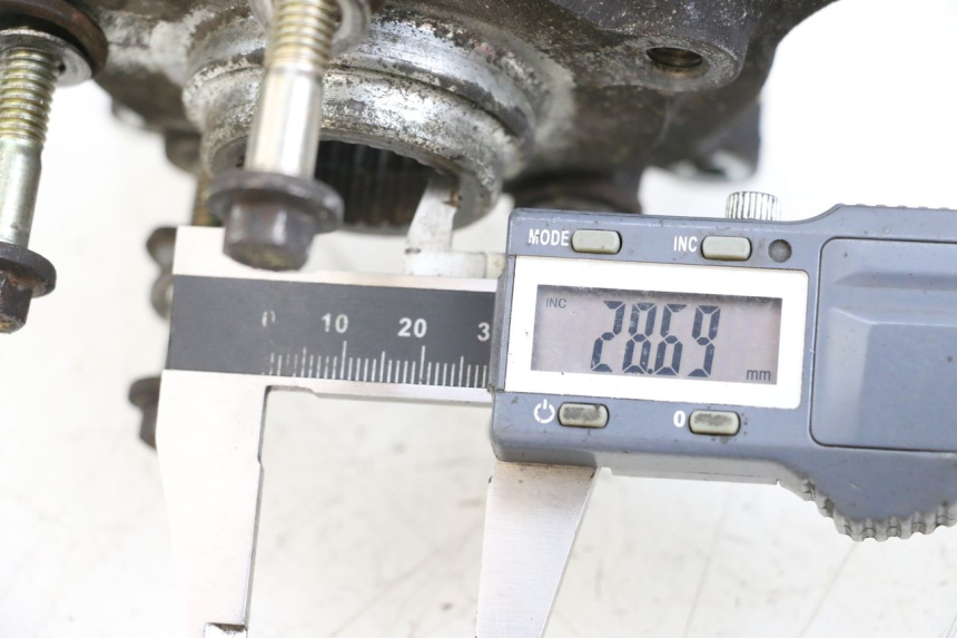 photo de REAR WHEEL HUB PIAGGIO X9 125 (2000 - 2003) - Component detail