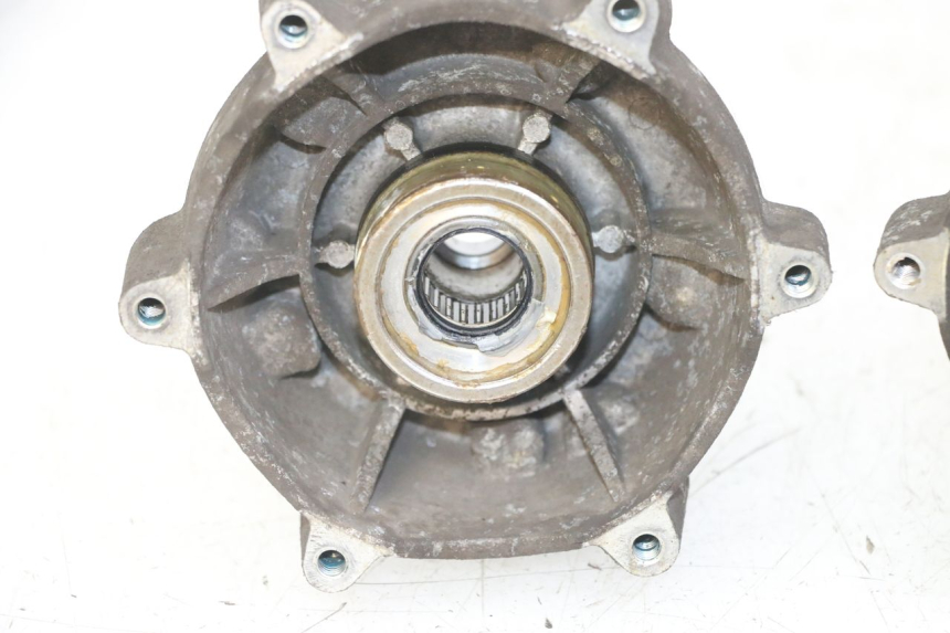 photo de FRONT WHEEL HUB PIAGGIO IE MP3 YOURBAN 300 (2011 - 2016) - Surface and material condition