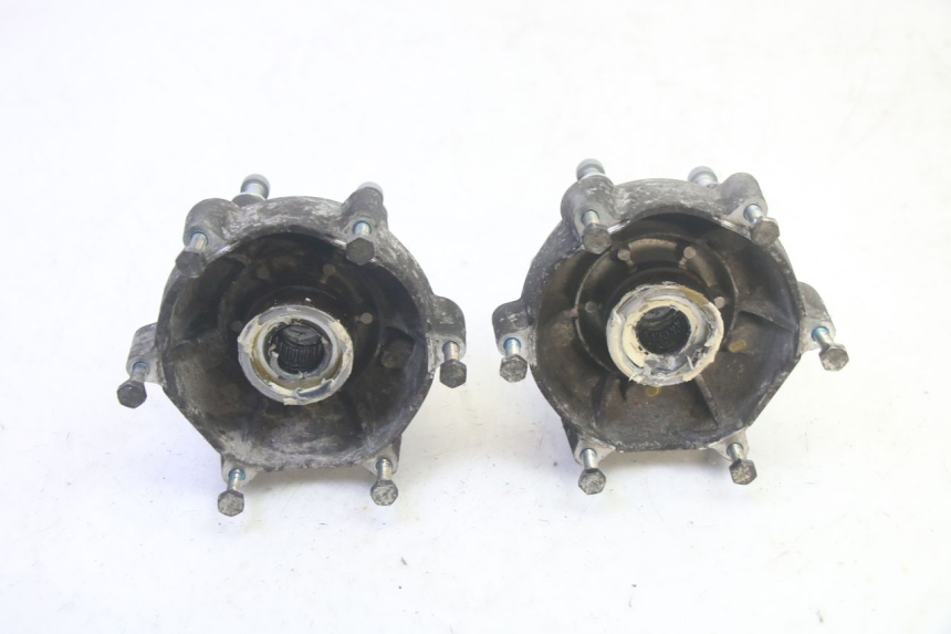 photo de FRONT WHEEL HUB PIAGGIO MP3 HPE 350 (2018 - 2020) - Component detail