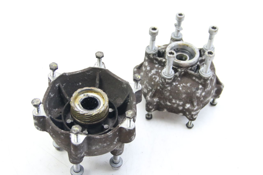 photo de FRONT WHEEL HUB PIAGGIO MP3 125 (2006 - 2014) - Main view