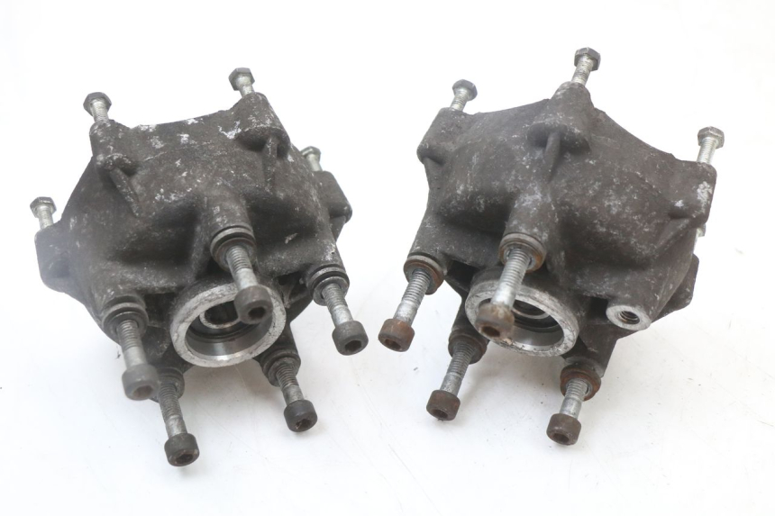 photo de FRONT WHEEL HUB PIAGGIO MP3 125 (2006 - 2014) - Zoom on usage condition