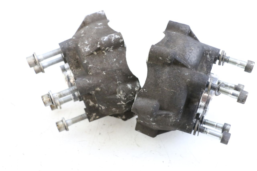 photo de FRONT WHEEL HUB PIAGGIO MP3 125 (2006 - 2014) - Component detail