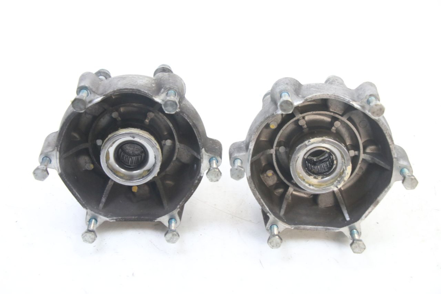 photo de FRONT WHEEL HUB PIAGGIO MP3 500 (2014 - 2017) - Zoom on usage condition