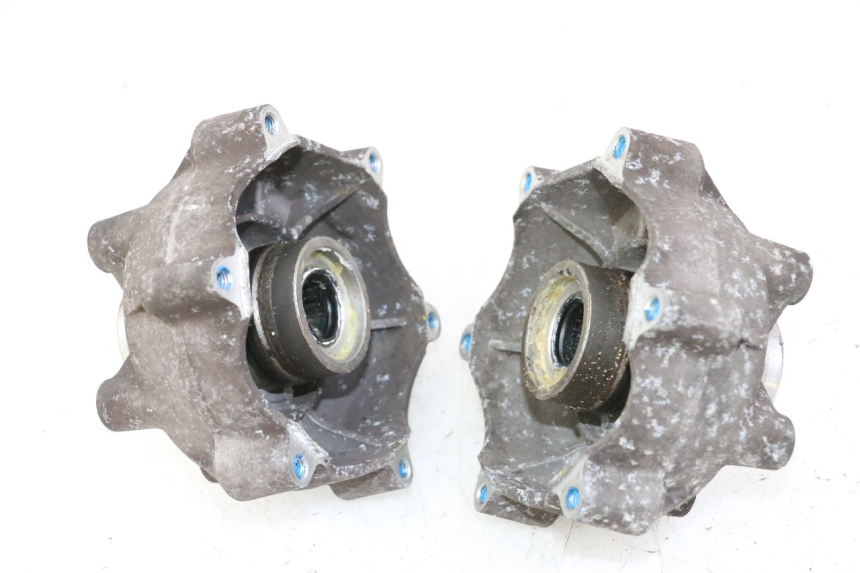 photo de FRONT WHEEL HUB PIAGGIO MP3 500 (2014 - 2017) - Zoom on usage condition