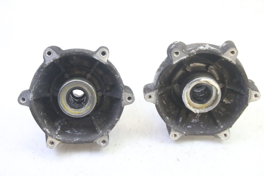 photo de FRONT WHEEL HUB PIAGGIO MP3 RL 250 (2006 - 2010) - Main view