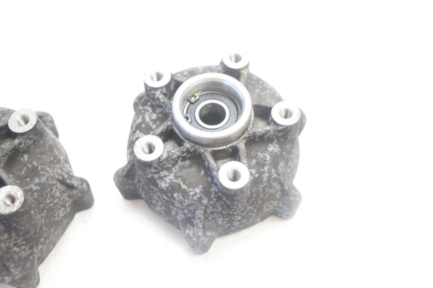 photo de FRONT WHEEL HUB PIAGGIO MP3 500 (2016 - 2018) - Zoom on usage condition