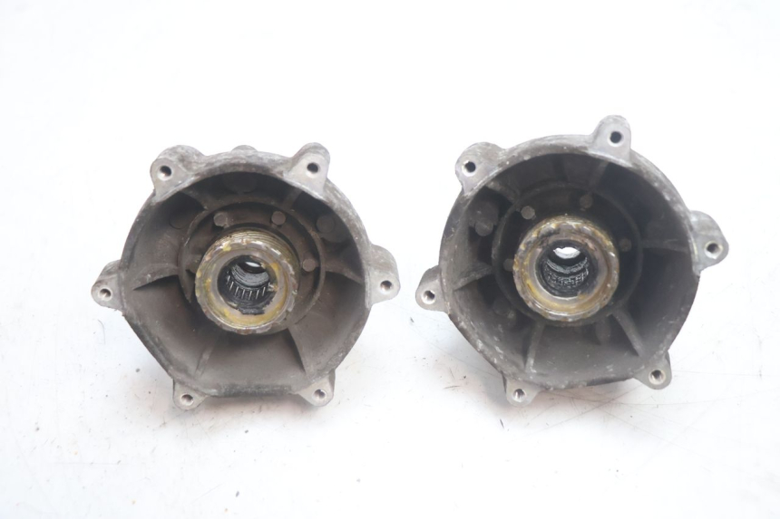 photo de FRONT WHEEL HUB PIAGGIO MP3 125 (2006 - 2014) - Zoom on usage condition