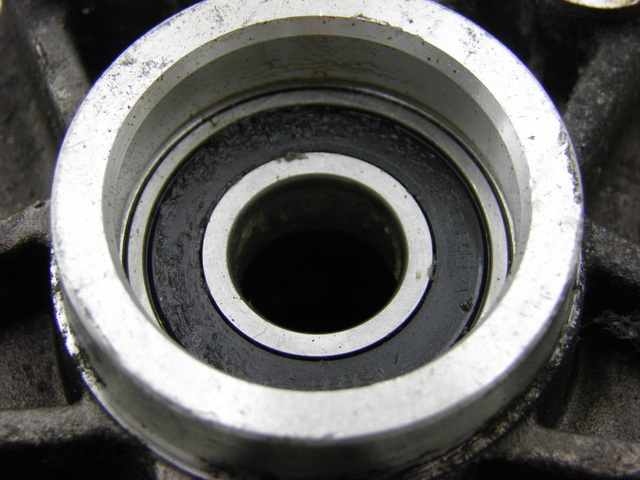 photo de FRONT WHEEL HUB PIAGGIO MP3 RL 125 (2008 - 2009) - Zoom on usage condition