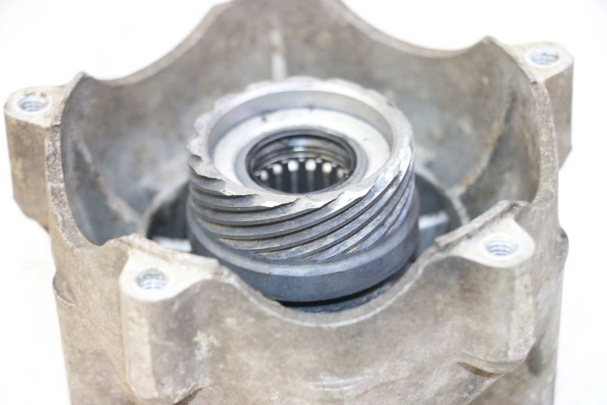 photo de FRONT WHEEL HUB PIAGGIO VESPA LX IE 125 (2010 - 2012) - Zoom on usage condition