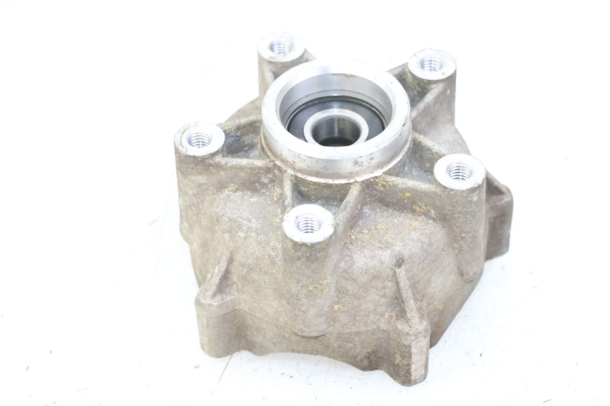 photo de FRONT WHEEL HUB PIAGGIO VESPA LX IE 125 (2010 - 2012) - Alternative perspective