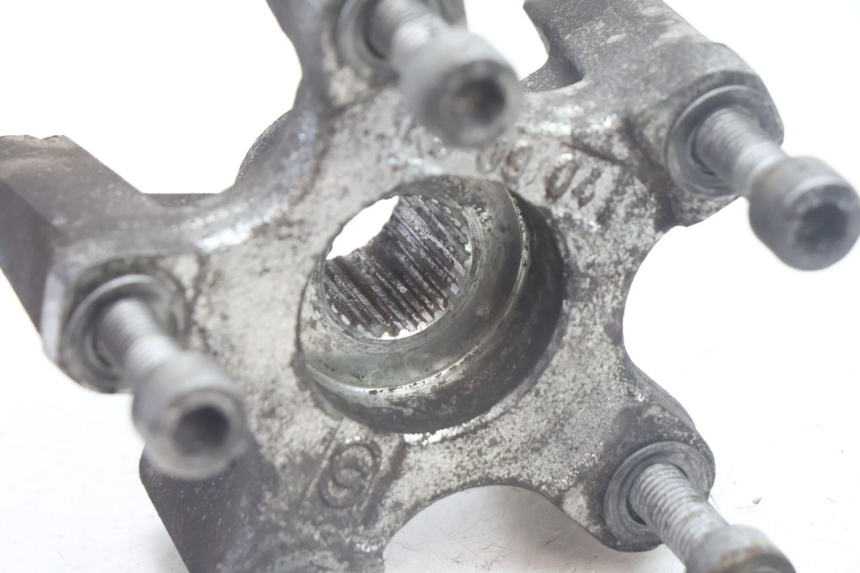 photo de FRONT WHEEL HUB GILERA RUNNER SP 50 (2002 - 2004) - Zoom on usage condition