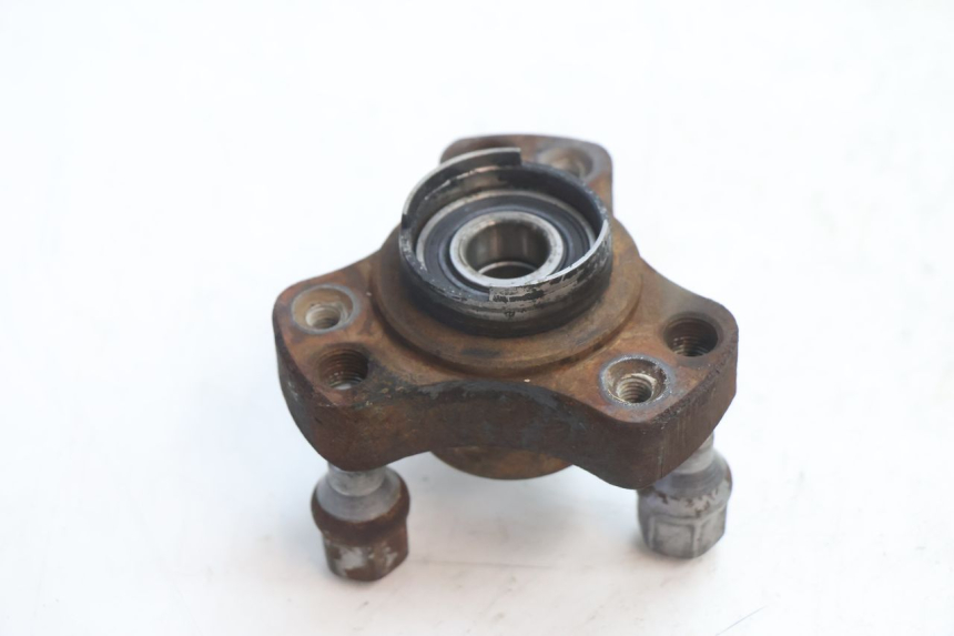 photo de FRONT WHEEL HUB PEUGEOT SPEEDFIGHT LC 50 (1996 - 2002) - Component detail